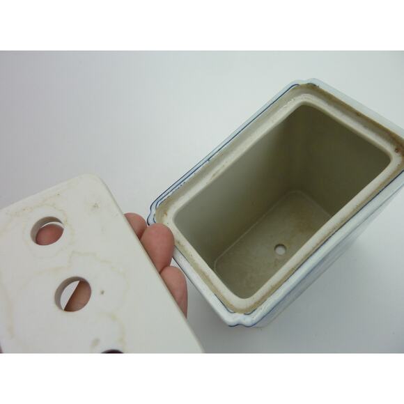 Vintage Chinese Ceramic Pot Foo Dog Lions Blue White Bud Vase Tea Caddy Jar - Picture 6 of 7